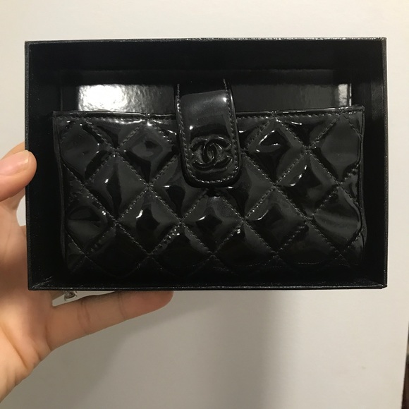 Quilted Chanel Wallet Pouchette with zipper - Picture 3 of 6